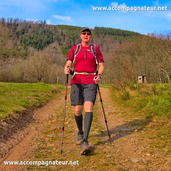 Test T‑shirt randonnée Quechua MH500 T-shirt randonnée Quechua MH500 en randonnée